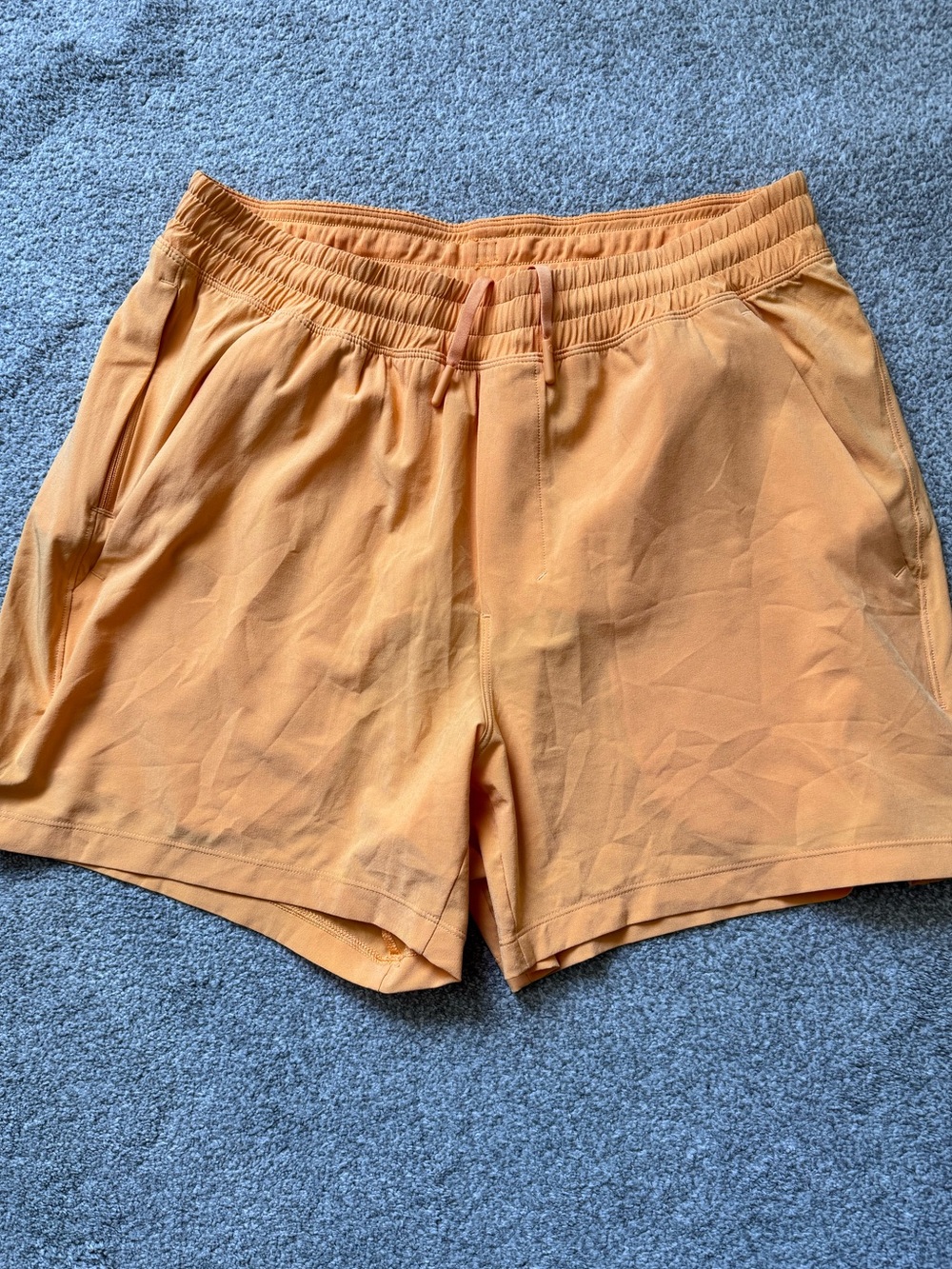 Mens Lululemon 5” Pacebreaker Shorts Size Medium Excellent Condition